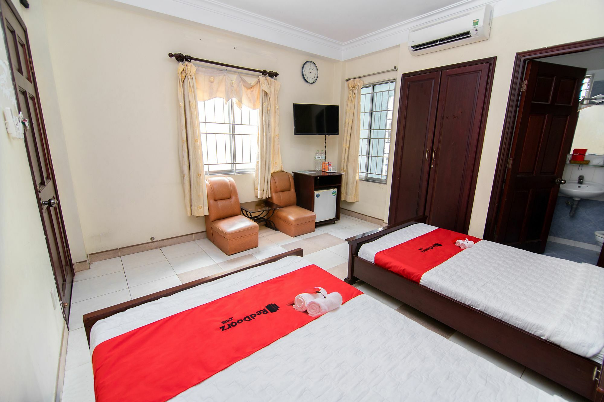 Reddoorz Near 23Rd September Park Hotel Хошимин Екстериор снимка