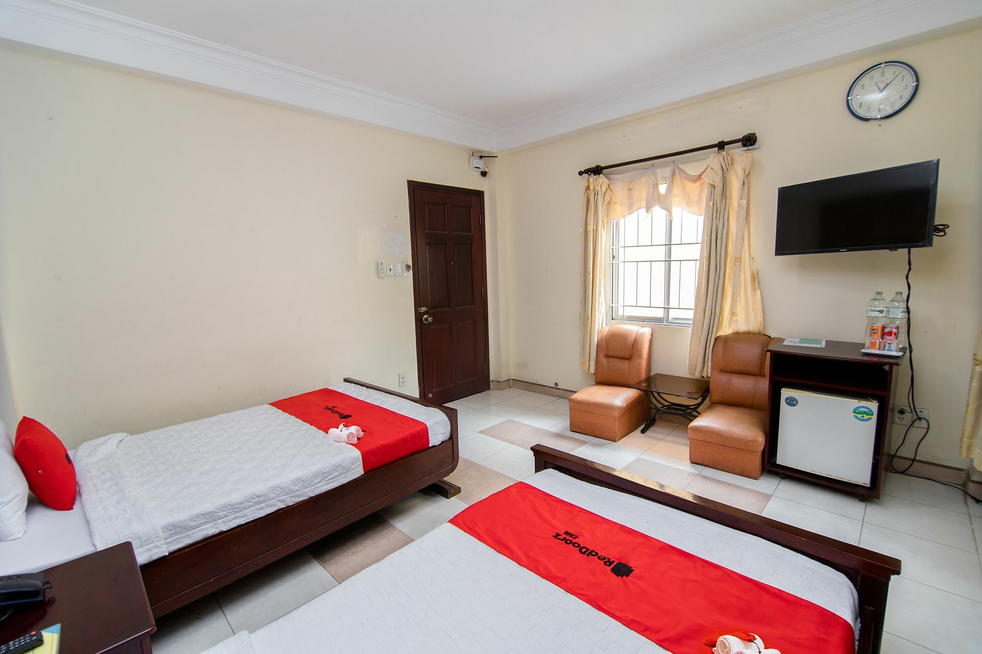 Reddoorz Near 23Rd September Park Hotel Хошимин Екстериор снимка